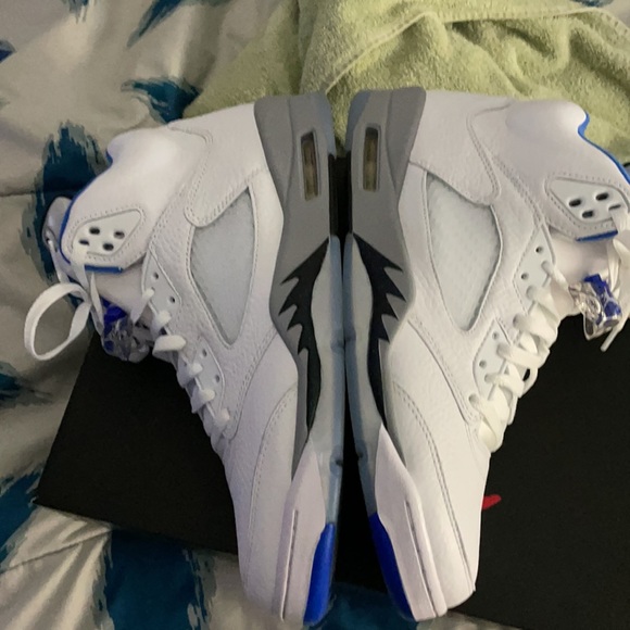 Nike Air Jordan 5 Stealth 2021 - Picture 5 of 8